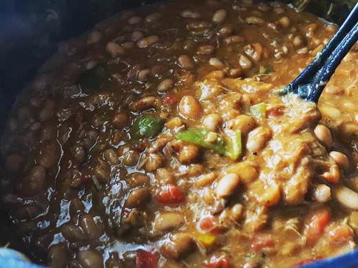 Cowboy Pintos with Smoked Pork & Hatch Chiles | Hurst Beans