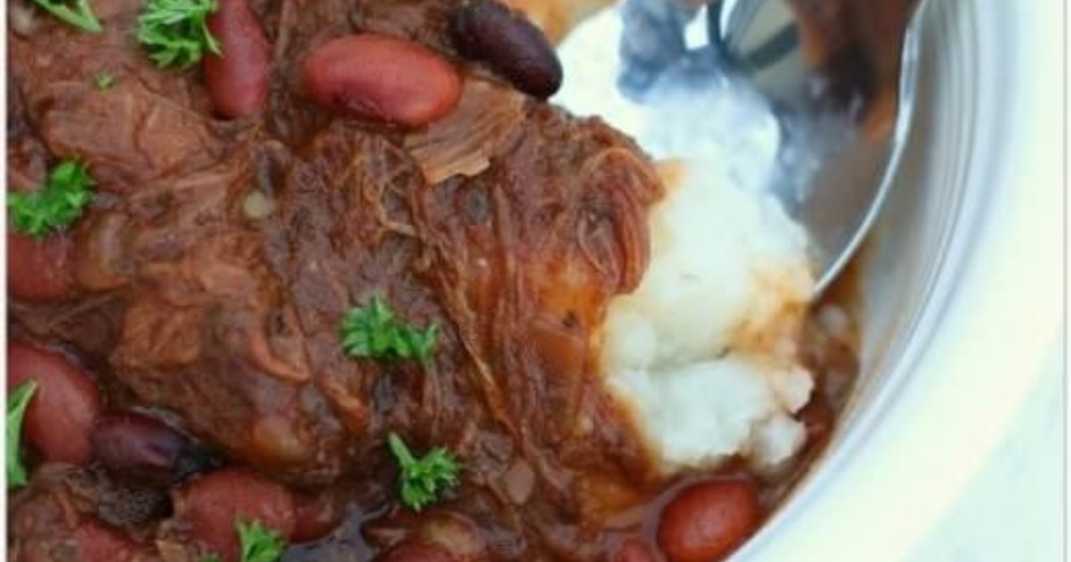 Slow Cooker Chili Shepherd's Pie Hurst Beans